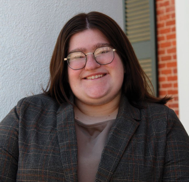 headshot of Brooklyn Shea Skolsky