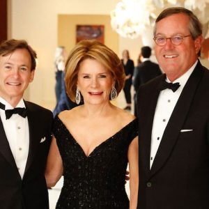 Bruce Levingston (left), the Chancellor’s Honors College Artist-in-Residence and holder of the Lester Glenn Fant Chair at the University of Mississippi, was recently honored with a generous gift by Harriet (center) and Warren Stephens (right) of Little Rock, Arkansas. The gift will support the arts and humanities at Ole Miss.